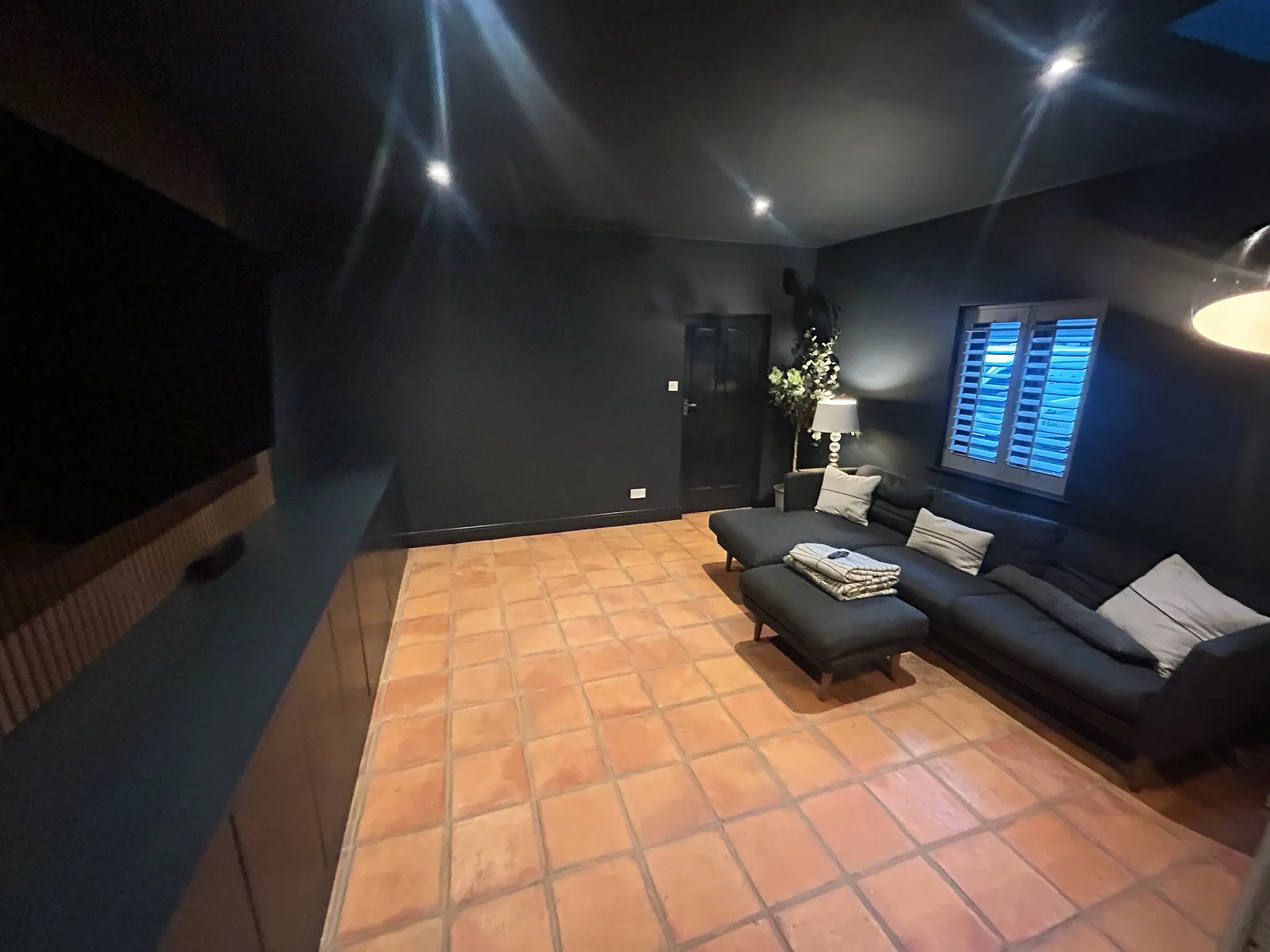 Black room - newly refurbished