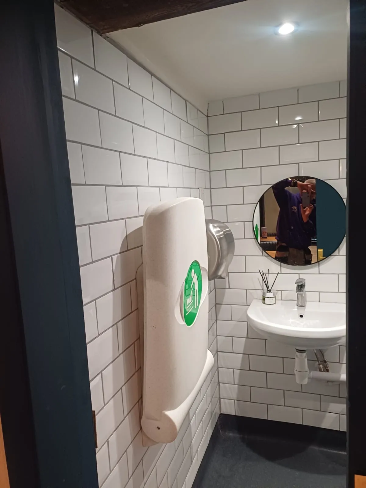 Tiling on a bathroom wall