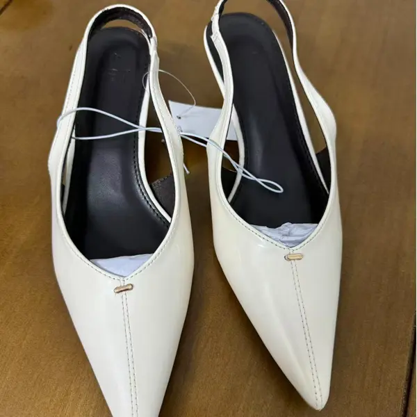 Wholesale ready stock footwear shoes and heels stocklot supplier