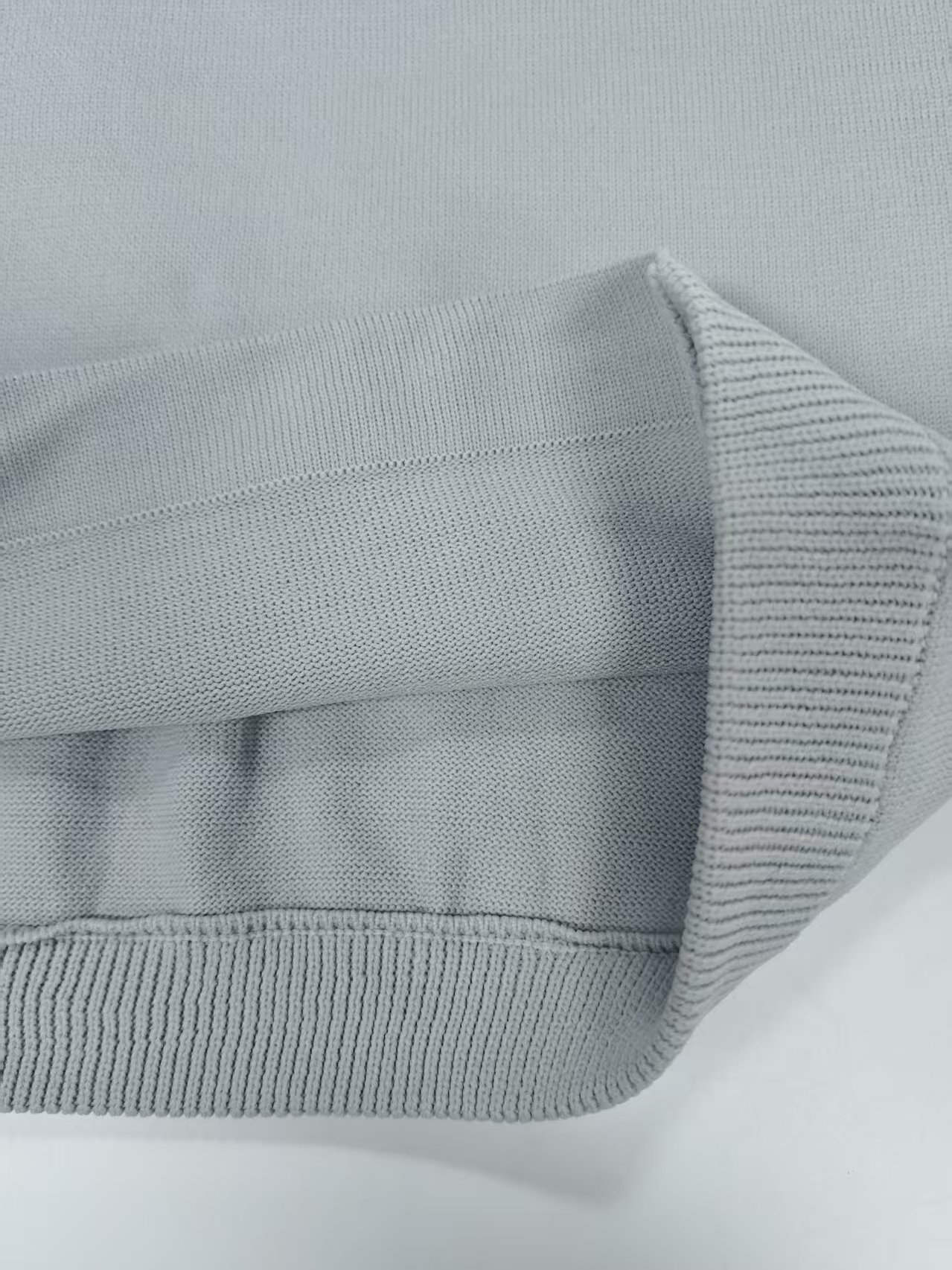 Fabric hem close-up shot wholesale men crew neck sweater TF8830
