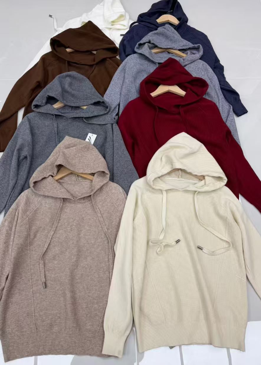 Assorted color display wholesale ladies hooded sweatshirt TF8777