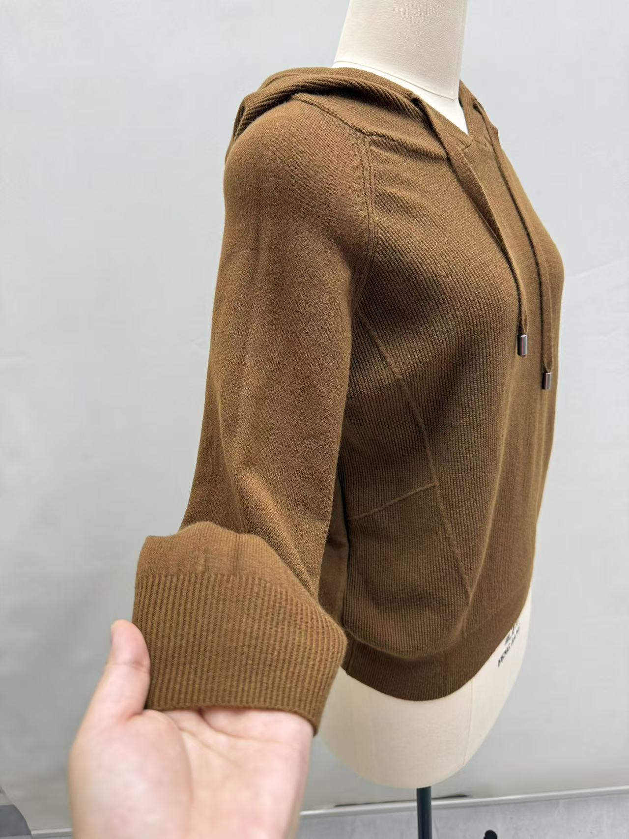Close up cuff detail ladies brown hooded sweatshirt TF8777