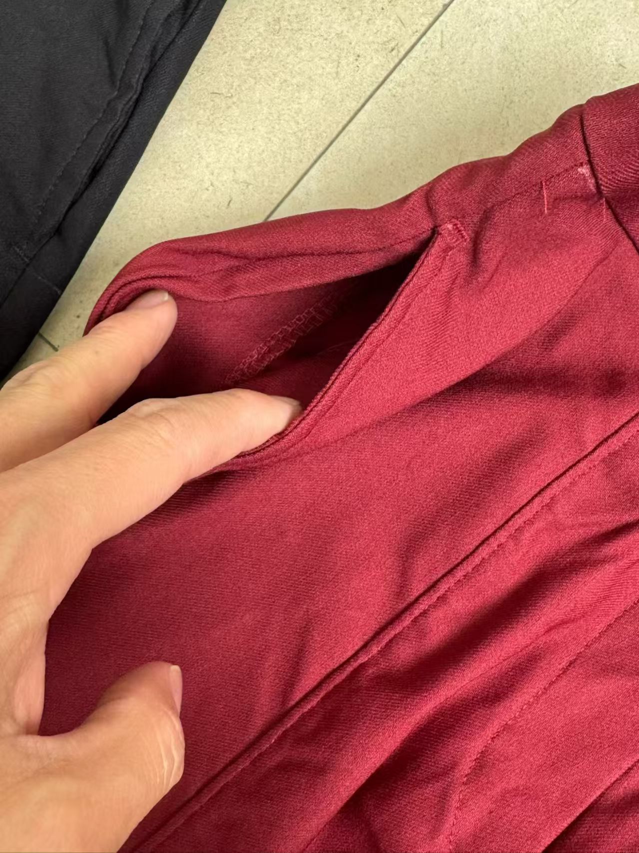 Fabric close-up ladies burgundy stretch straight pants TF8888