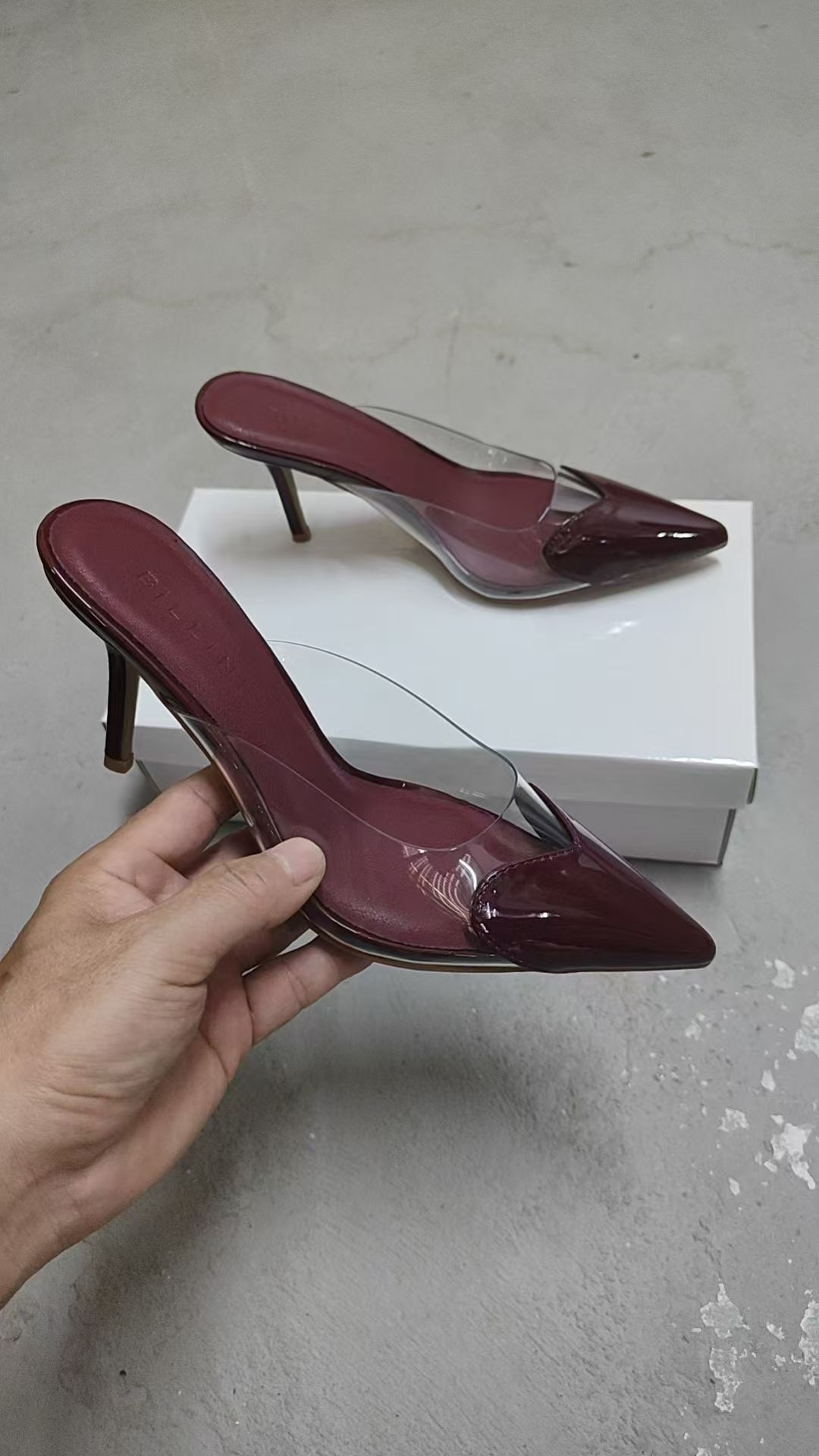Pair of women's wine red heel sandals TF8979 bulk wholesale
