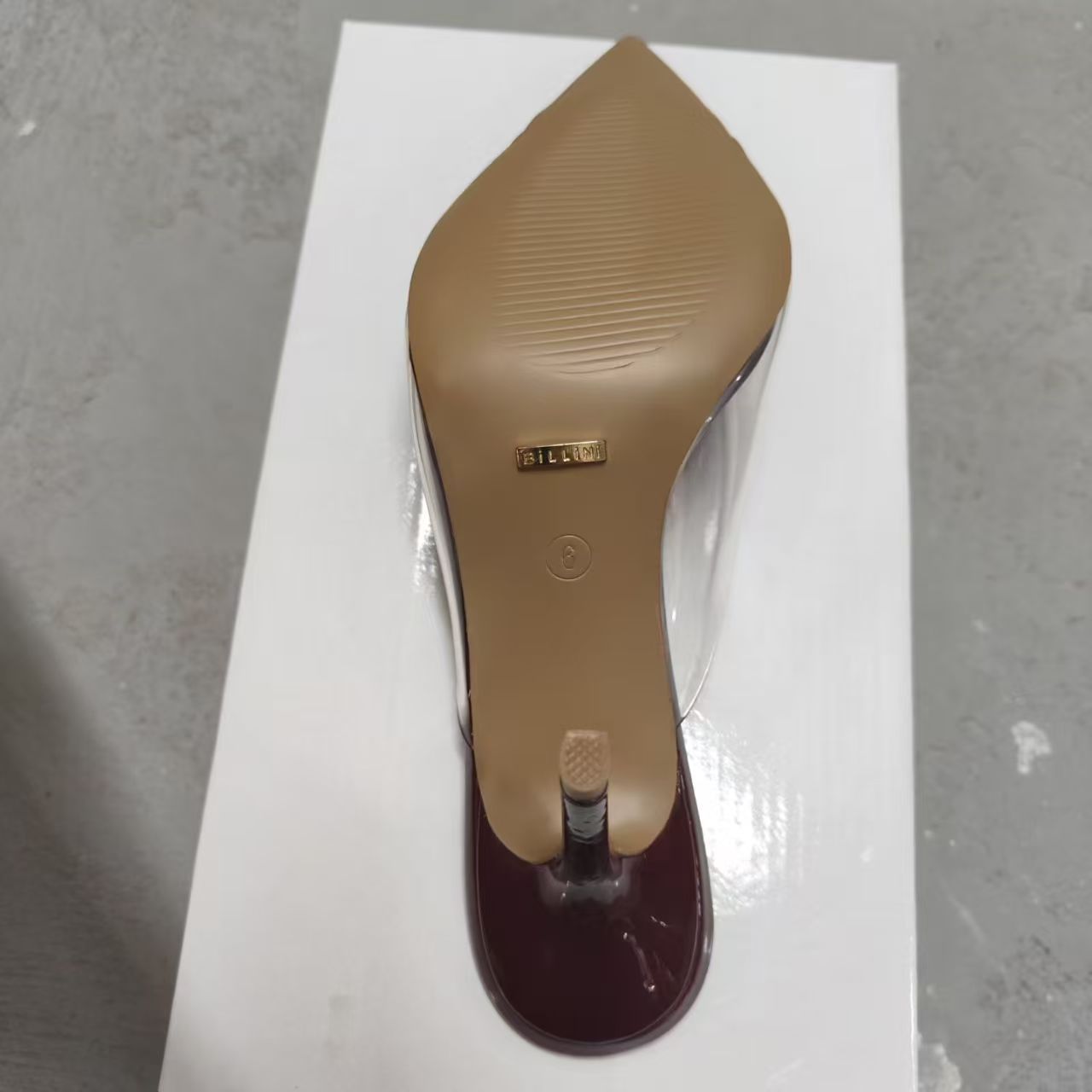 Outsole texture and bottom heel detail of ladies sandals TF8979