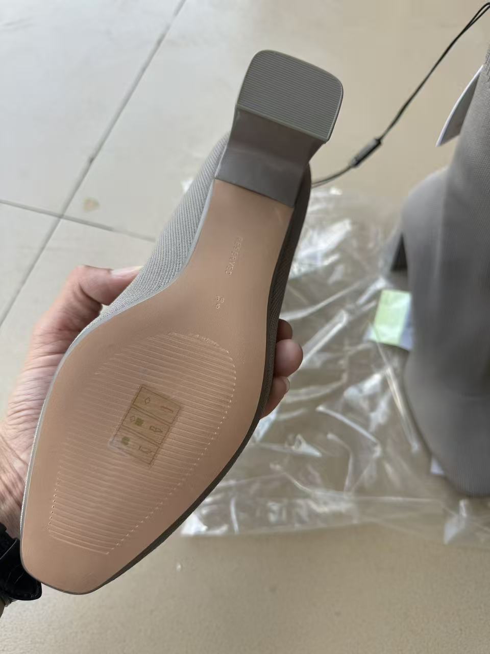 Outsole and low heel detail of ladies sand boot TF8951