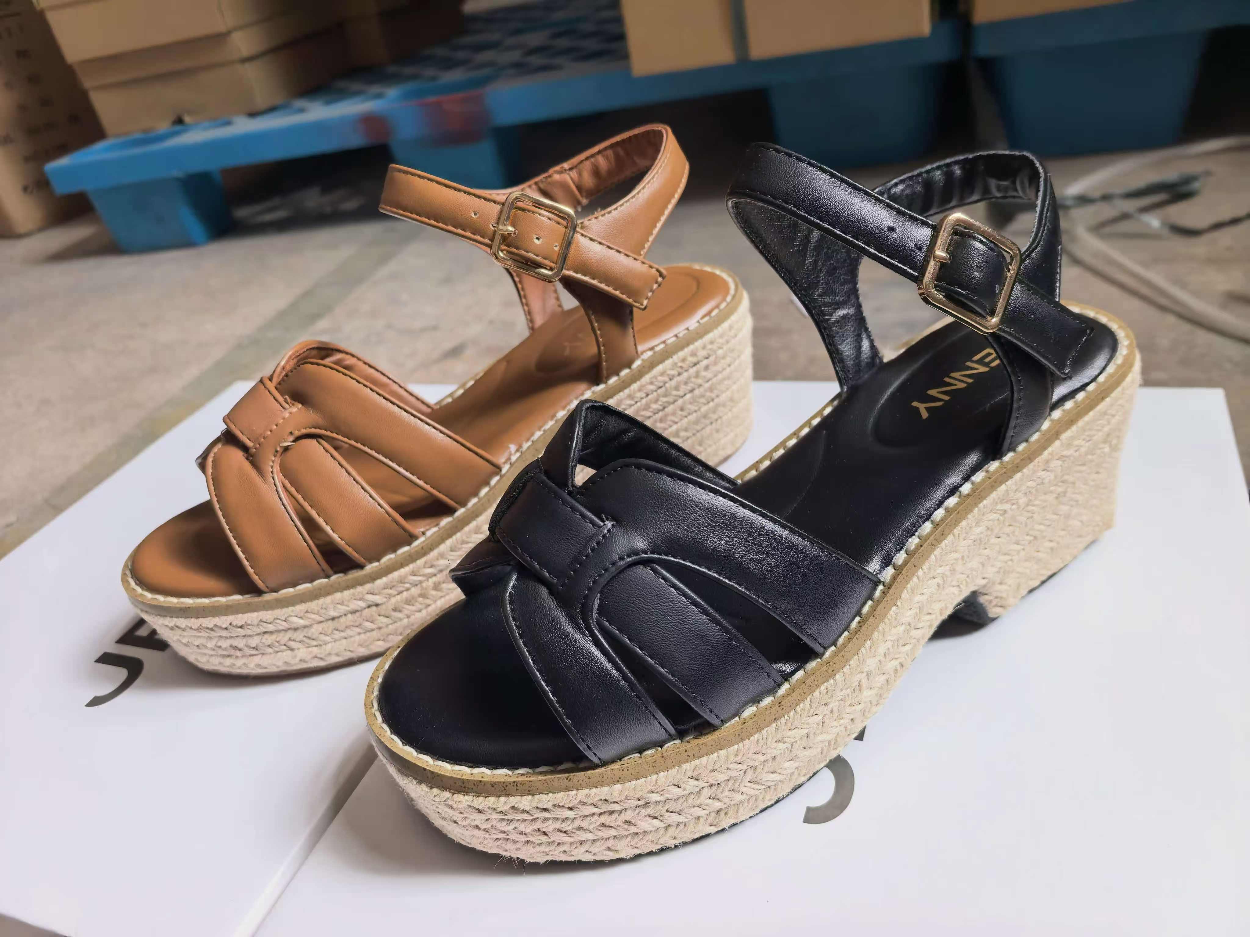 Ladies black wedge sandals style TF8754 wholesale ready stock