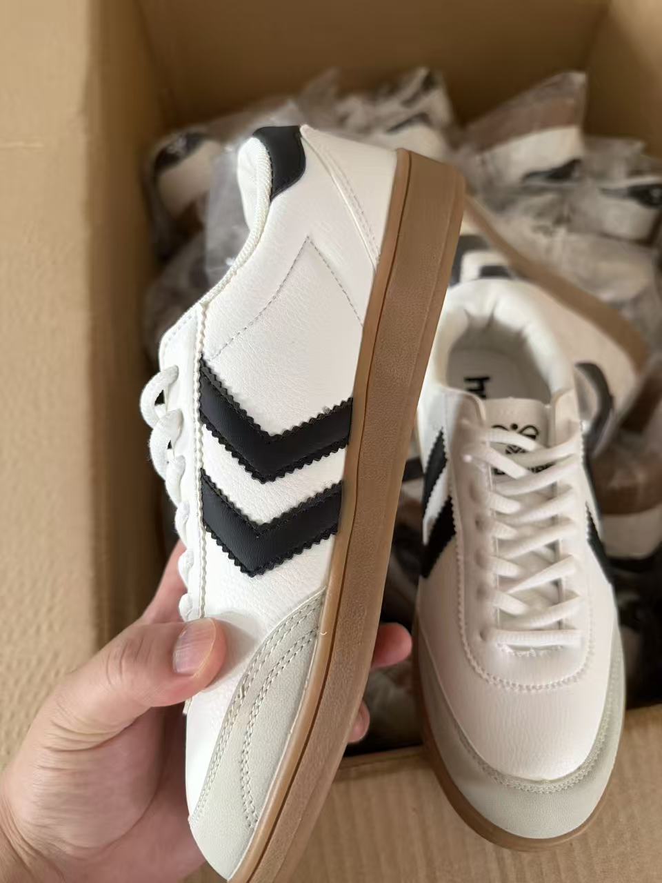 Top view of women's white casual sneaker shoes TF8759