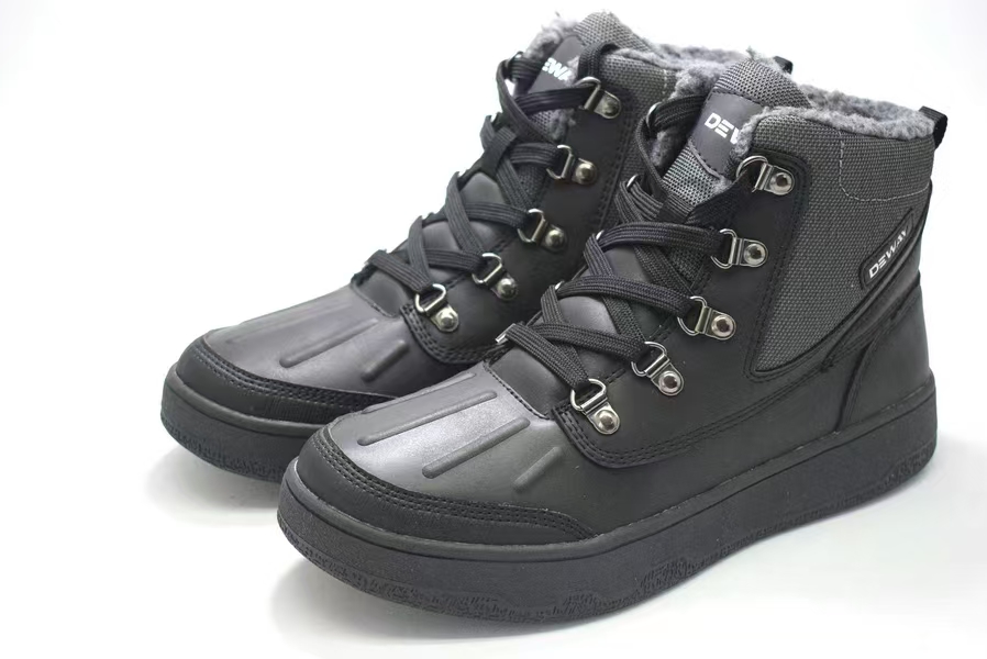 Side view of men's black high top casual shoes TF8652