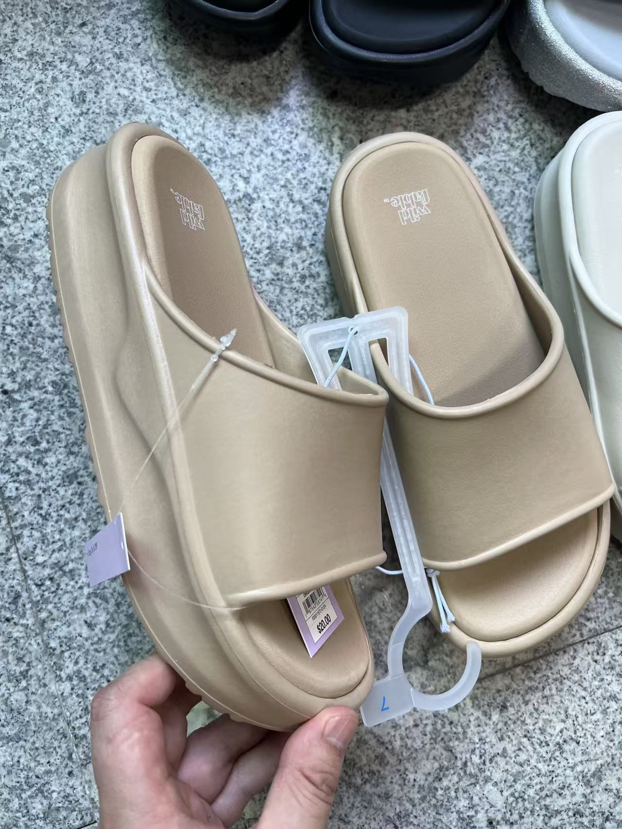 Pair of ladies off-white and khaki slide slippers style TF8918