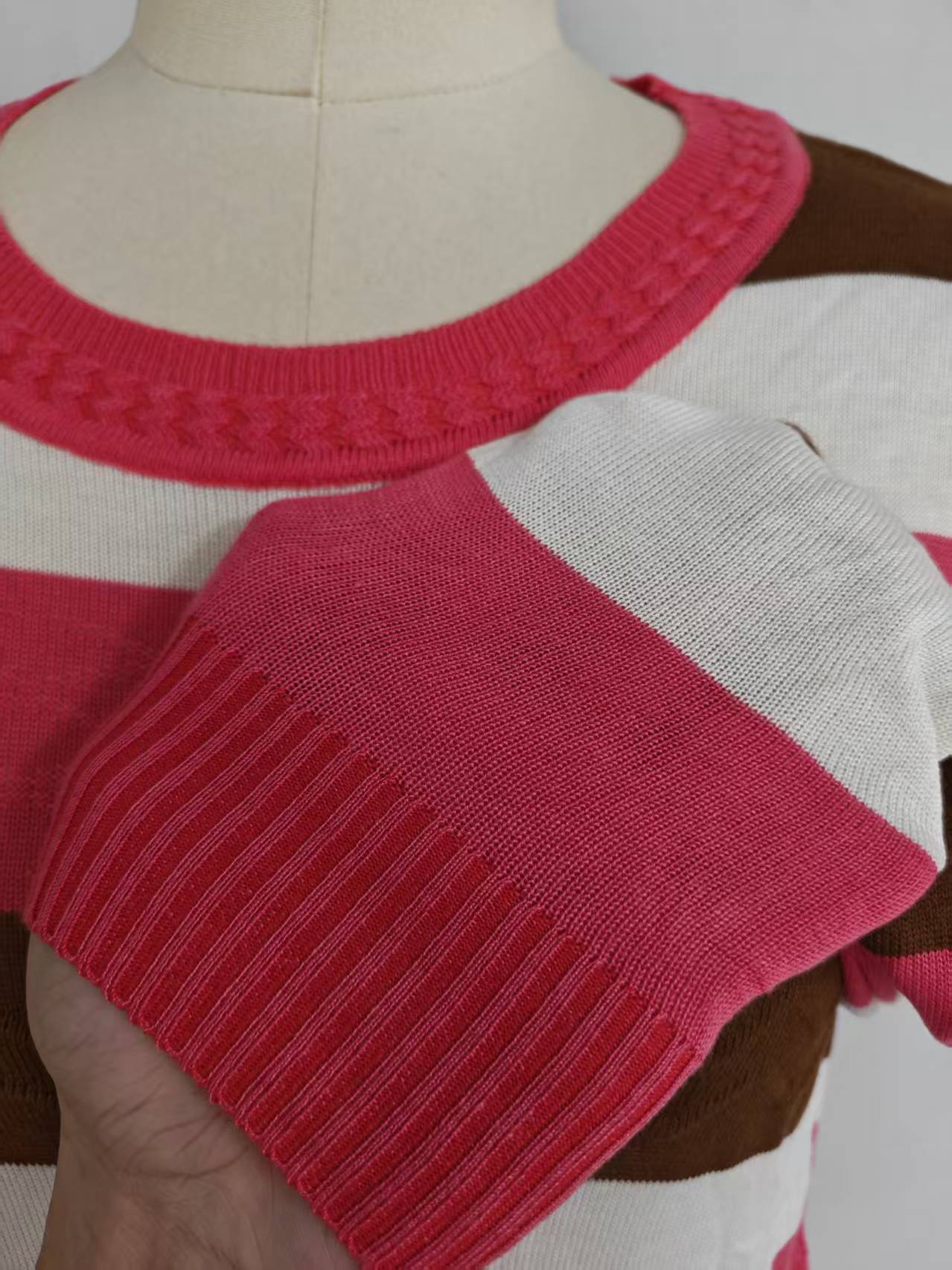 Close up neckline and rib cuff detail ladies striped knit sweater TF8904