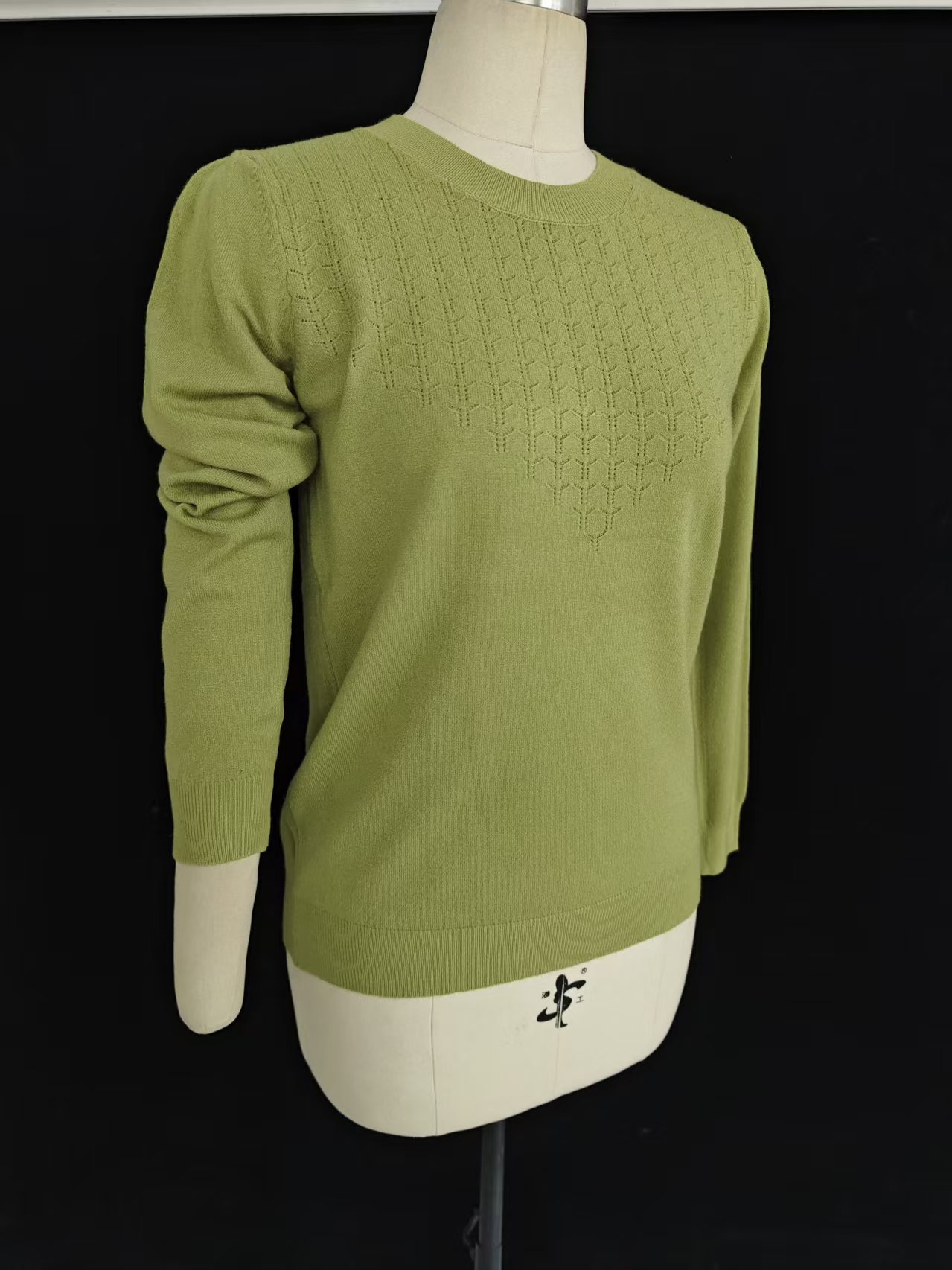 Front view of ladies' long sleeve knitwear sweater style TF8182