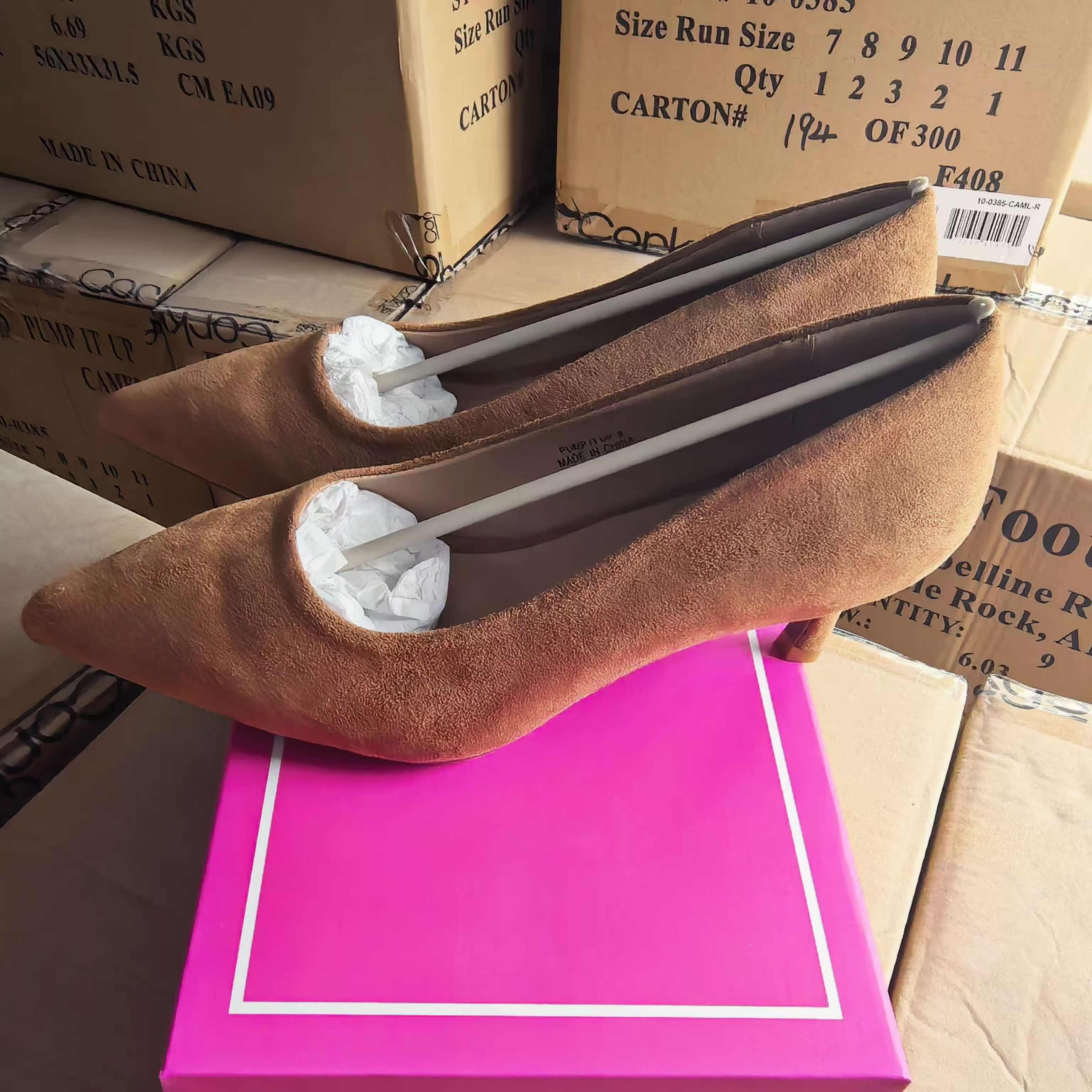 Camel and black wholesale ladies' closed toe flat sandals in boxes