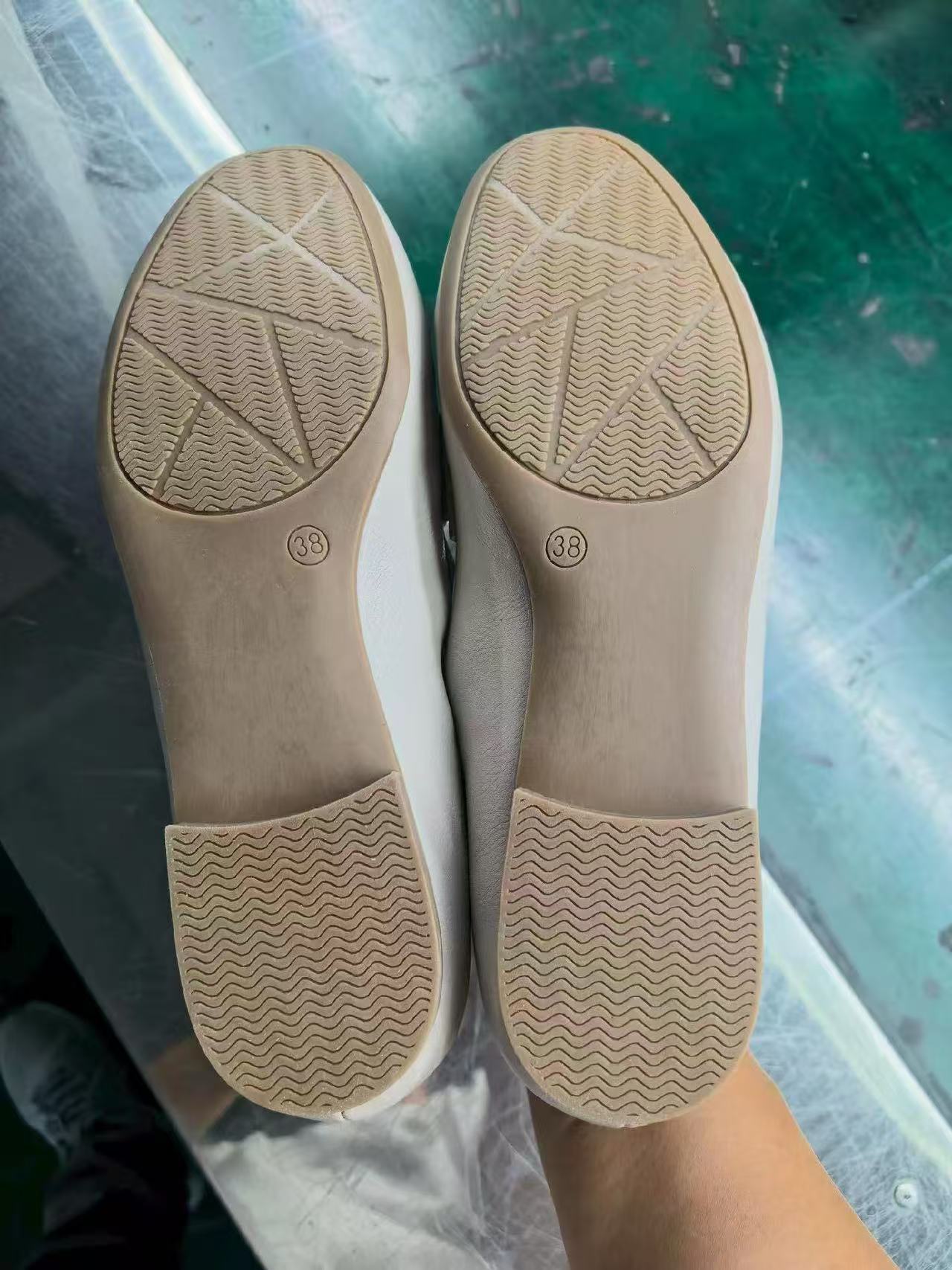 Durable rubber outsole on women's off-white loafers TF9560