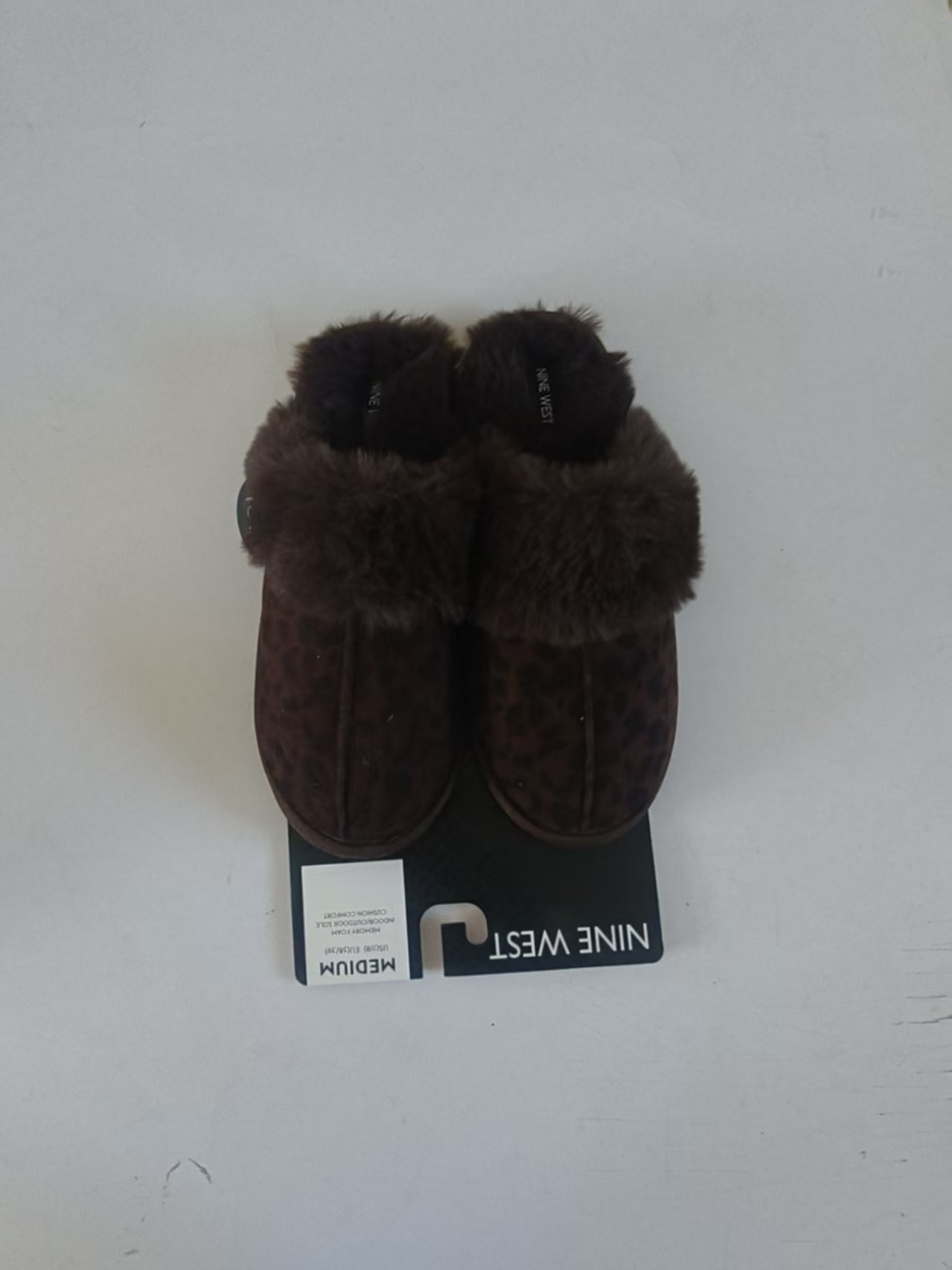 Pair of women's brown leopard print fuzzy slippers TF9423