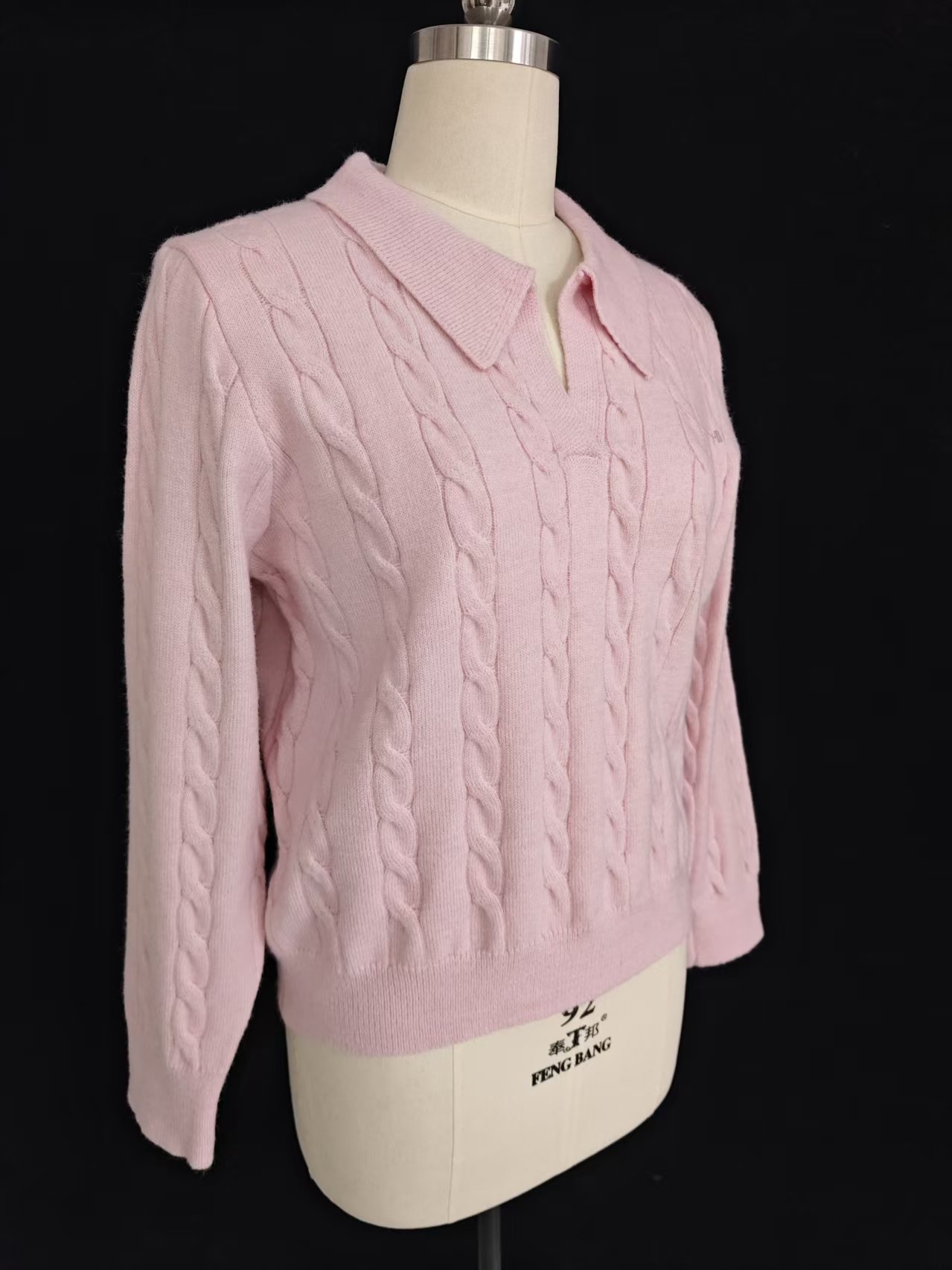 Women's pink long sleeve lapel collar pullover sweater