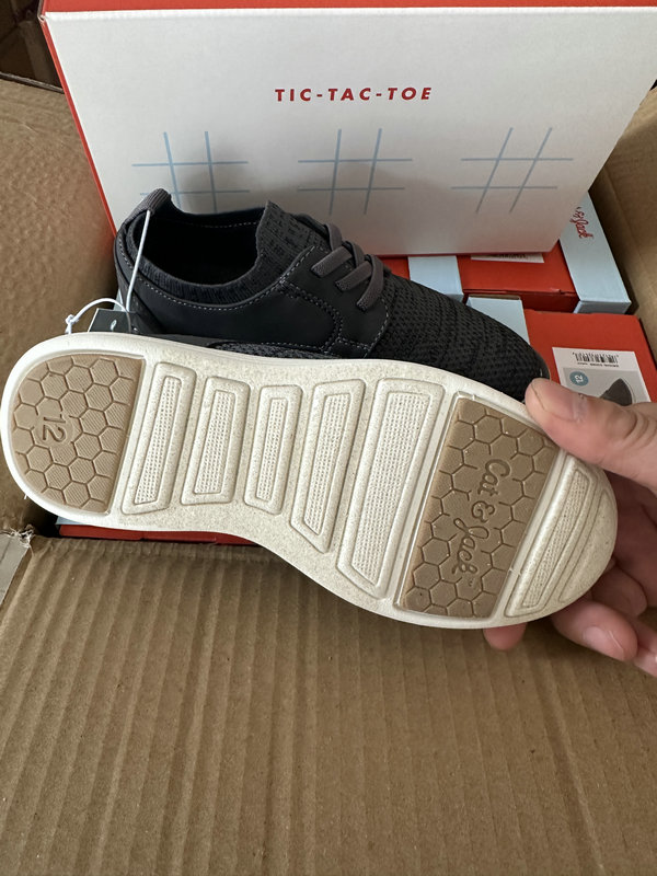 Durable rubber outsole on boy's grey shoes TF9294