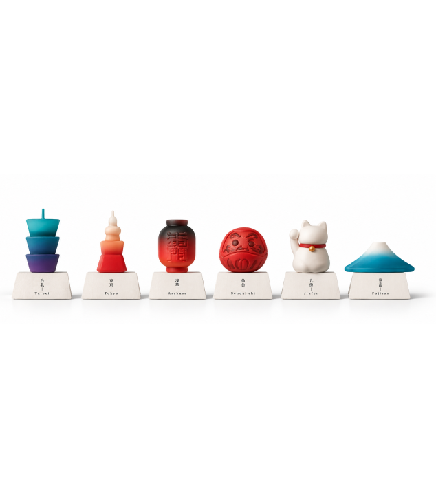 Landmark-shaped balloons standing on Sumida City postcards, image 2