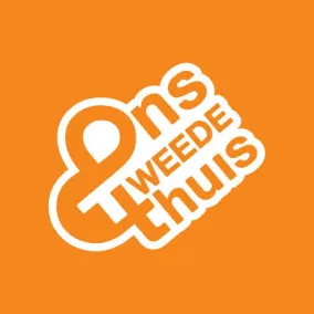 Logo with white text 'Ons tweede thuis' on an orange background, text arranged diagonally.