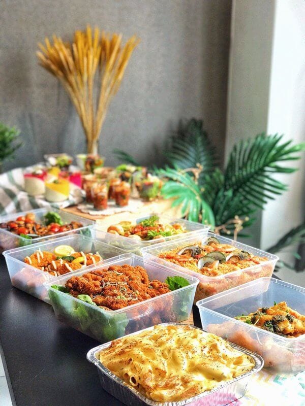 iDoCatering catering food in transparent container lunchbox