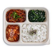 Dak galbi bento box with steamed rice, kimchi and Korean spinach — iDoCatering corporate bento