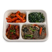 Japchae bento box with dak-galbi chicken, tteokbokki and Korean spinach — iDoCatering corporate bento