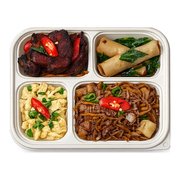 Mee goreng bento box with ayam goreng, omelette egg and spring roll — iDoCatering corporate bento