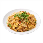 Traditional fried meehoon with egg and vegetables — iDoCatering seminar buffet