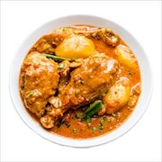 Signature curry chicken with potatoes — iDoCatering seminar buffet