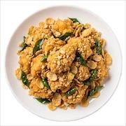 Butter cereal chicken, fried chicken tossed in crisp cereal with curry leaves and chilli — iDoCatering buffet