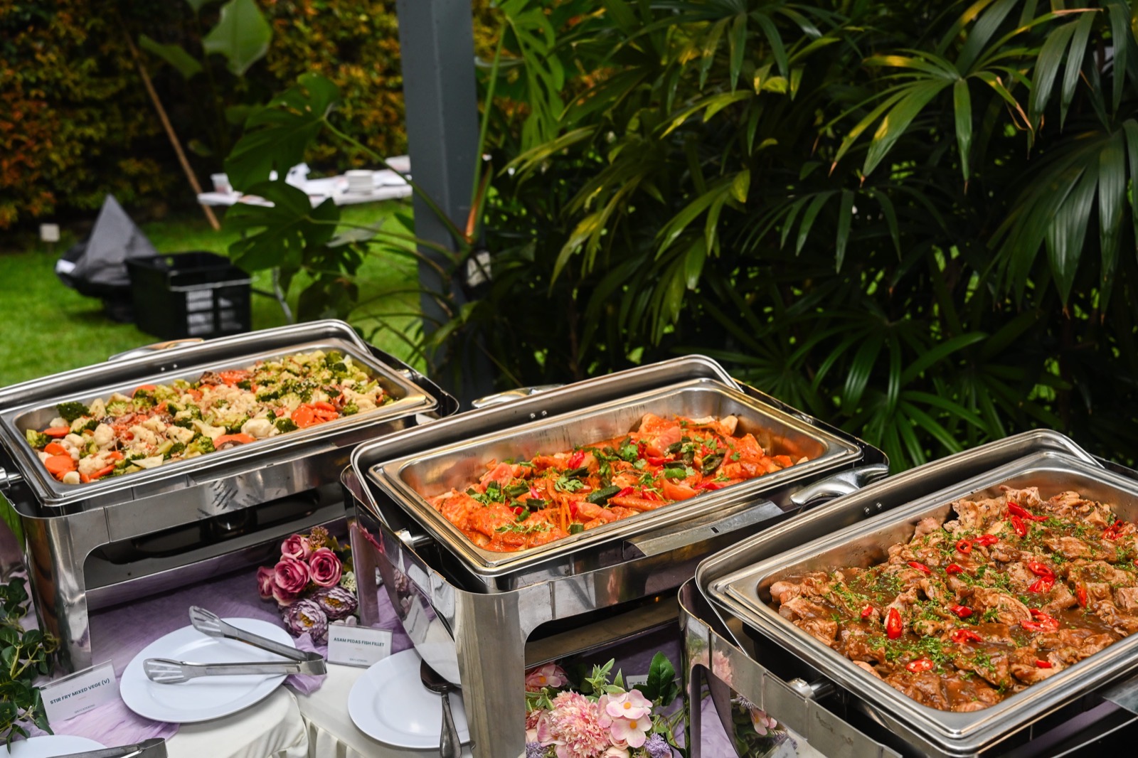 iDoCatering garden buffet of three chafing trays — stir-fried mixed vegetables, asam pedas fish fillet and braised chicken