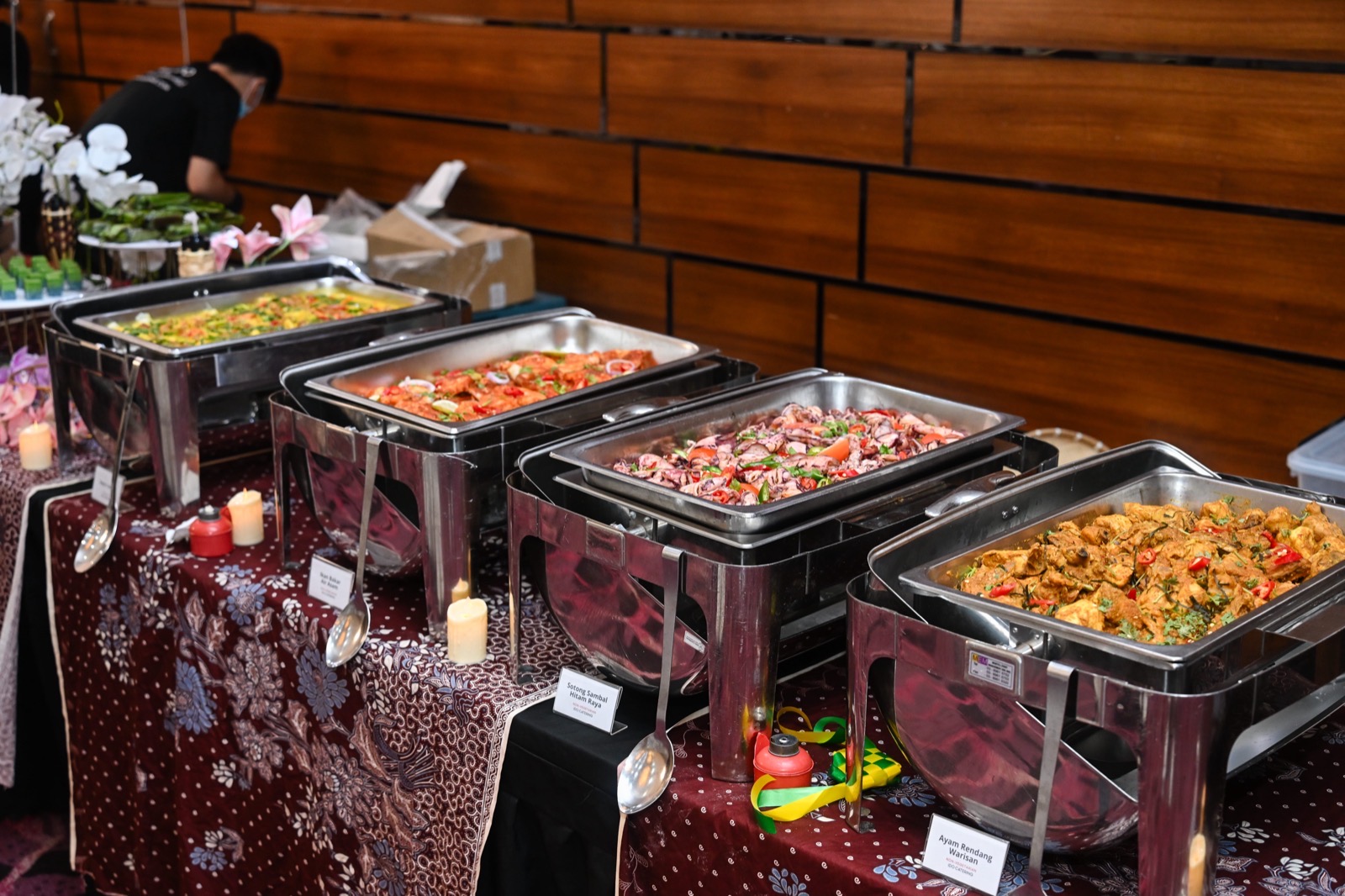 iDoCatering seminar buffet with ayam rendang, sambal sotong and sambal fish in chafing trays at an office Hari Raya event