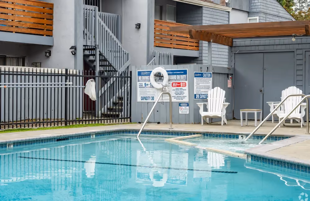 Pool and outdoor area