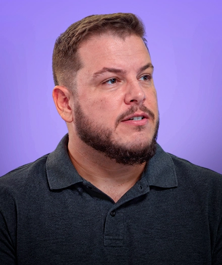 Depoimento de Adriano Rodrigues, da Te Atualizei, sobre a plataforma Digital Manager Guru.