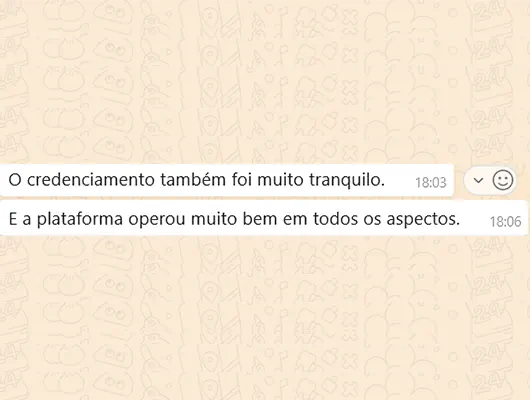 elogio de cliente feliz
