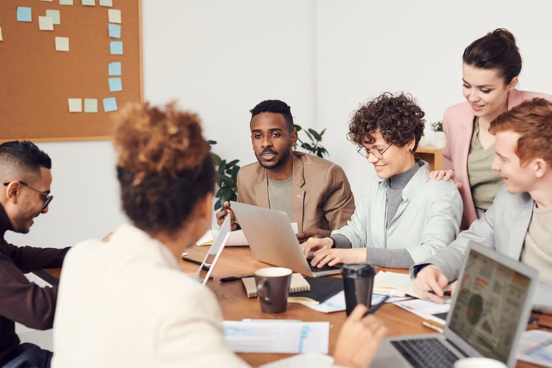 Canadian Business choose ComplyFactor