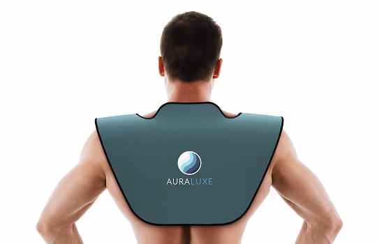 Neck light therapy device