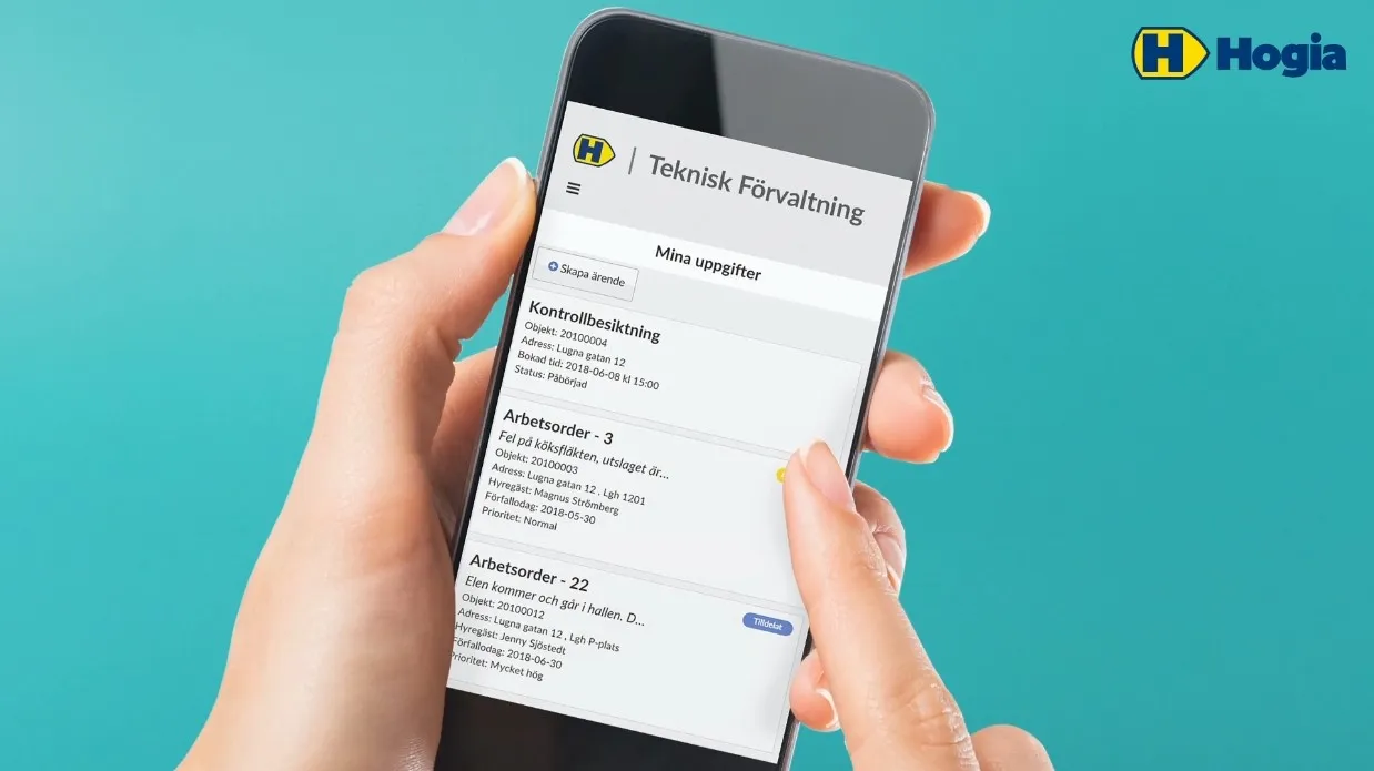 Hogia fastighetssystem på en smartphone.
