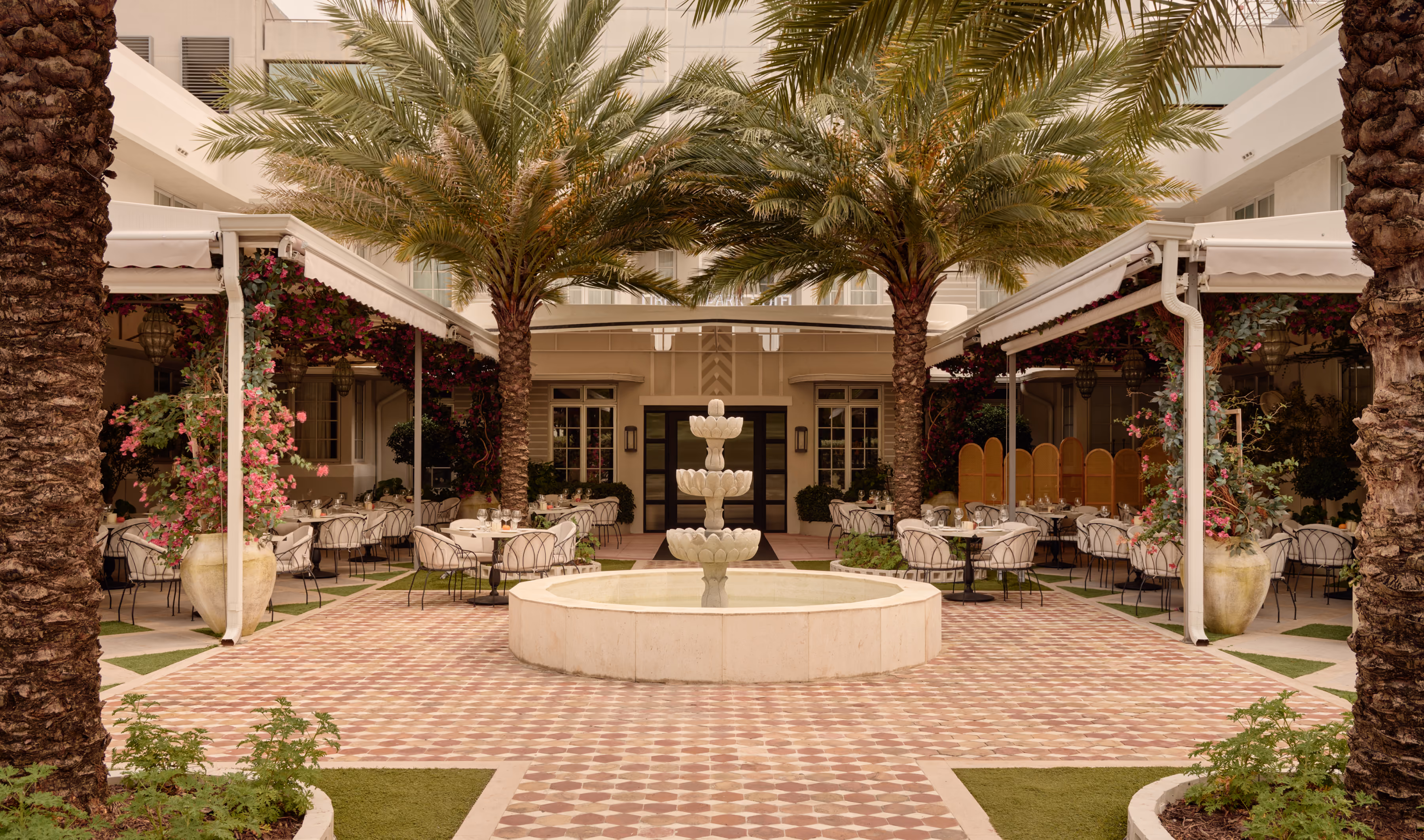 Bella Restaurant hero