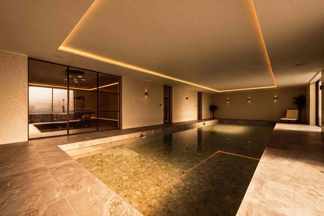 Swimming pool mechanical systems