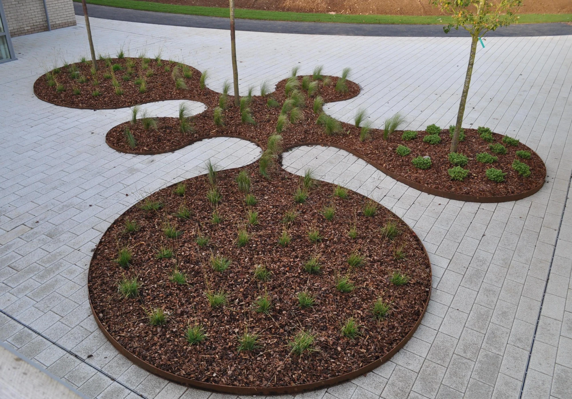 Urban landscape edging application