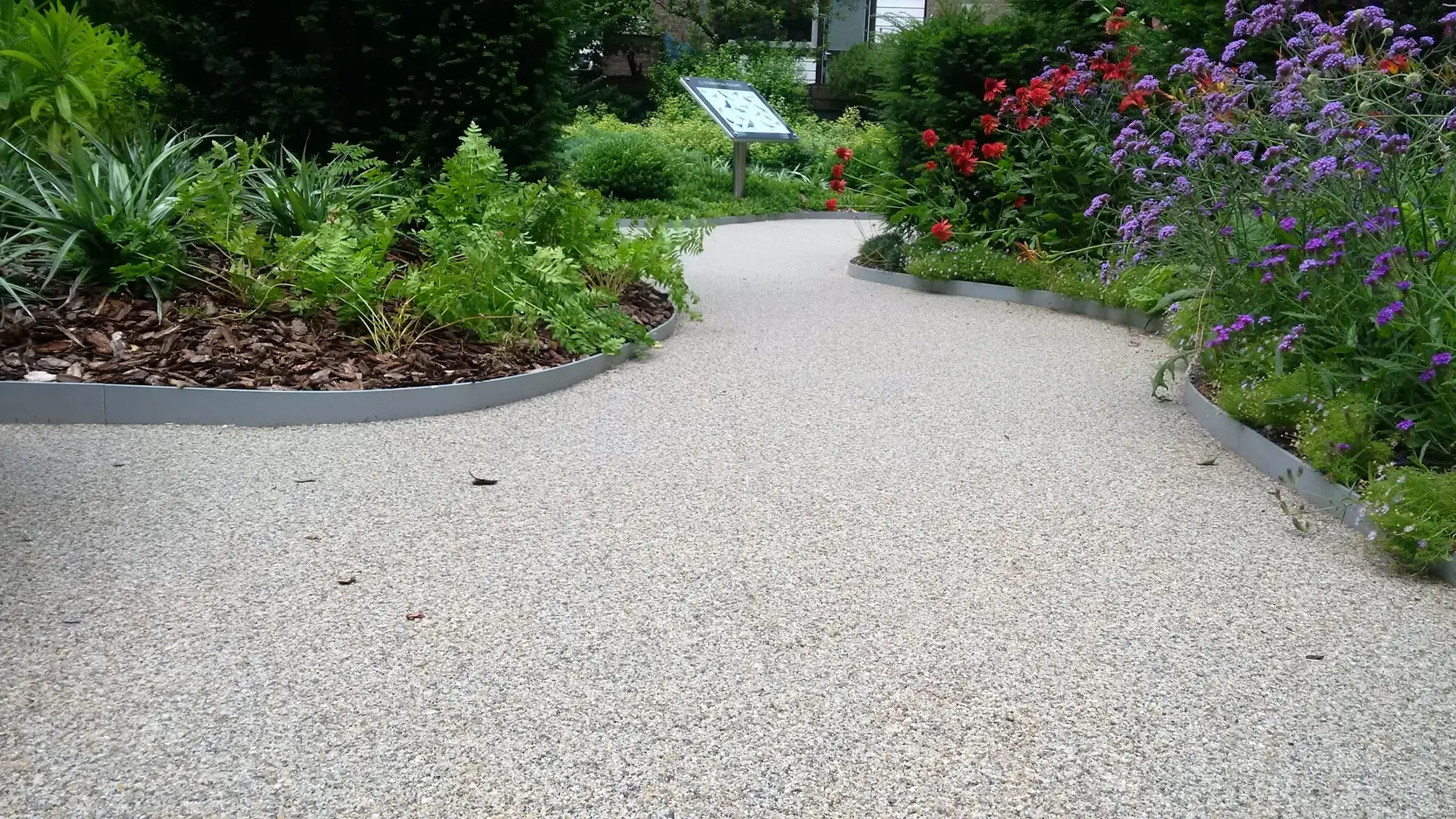 AluExcel landscape edging product gallery image