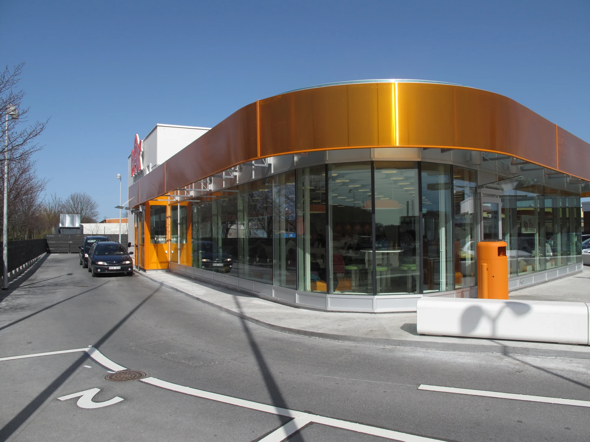 Max Hamburger, Malmo, Sweden commercial landscape project