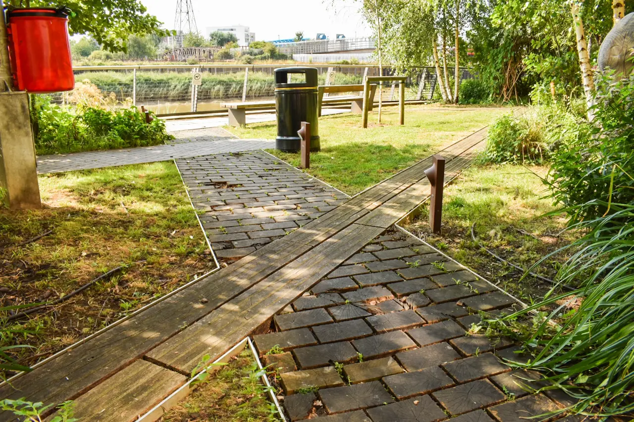Poplar Waterside landscape project