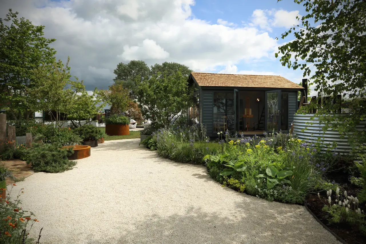 Crisp, clean, and contemporary; Borderline delivers at RHS Malvern commercial landscape project