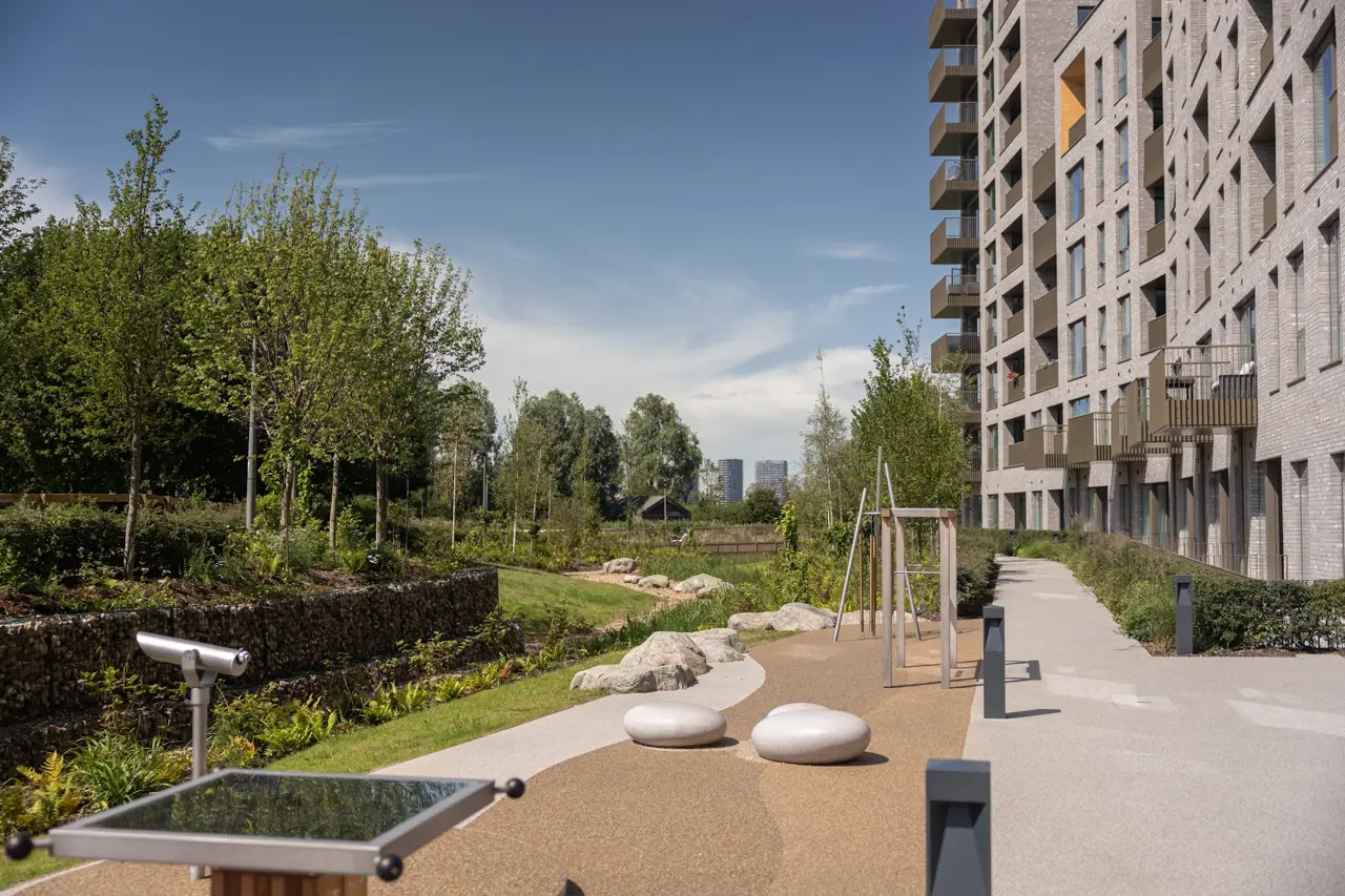 Greenwich Millennium Village, Plot 202 and 203 landscape project