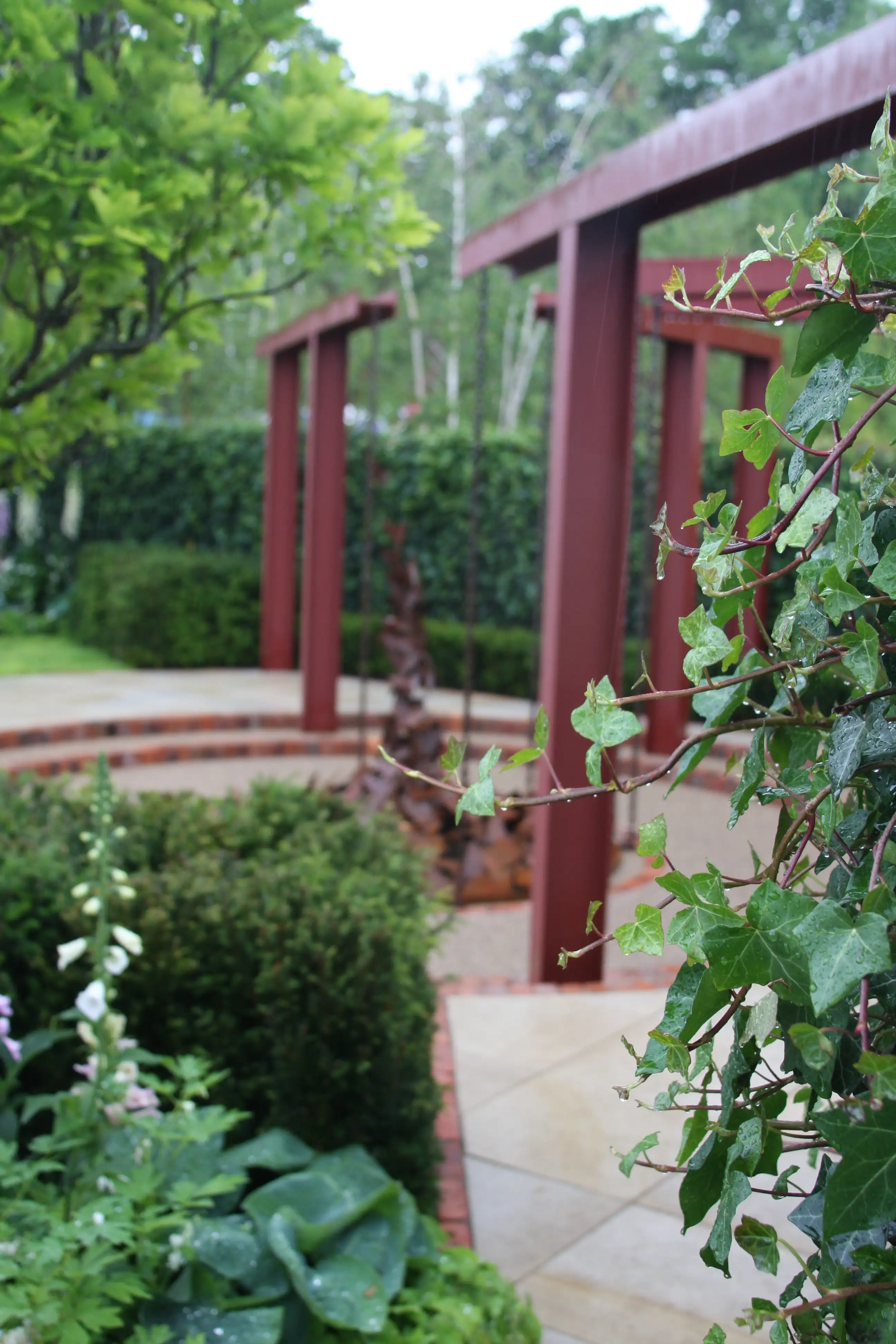 Ultimate Guide to Gravel Path Metal Edging: Benefits, Tips and More - Kinley Systems blog image