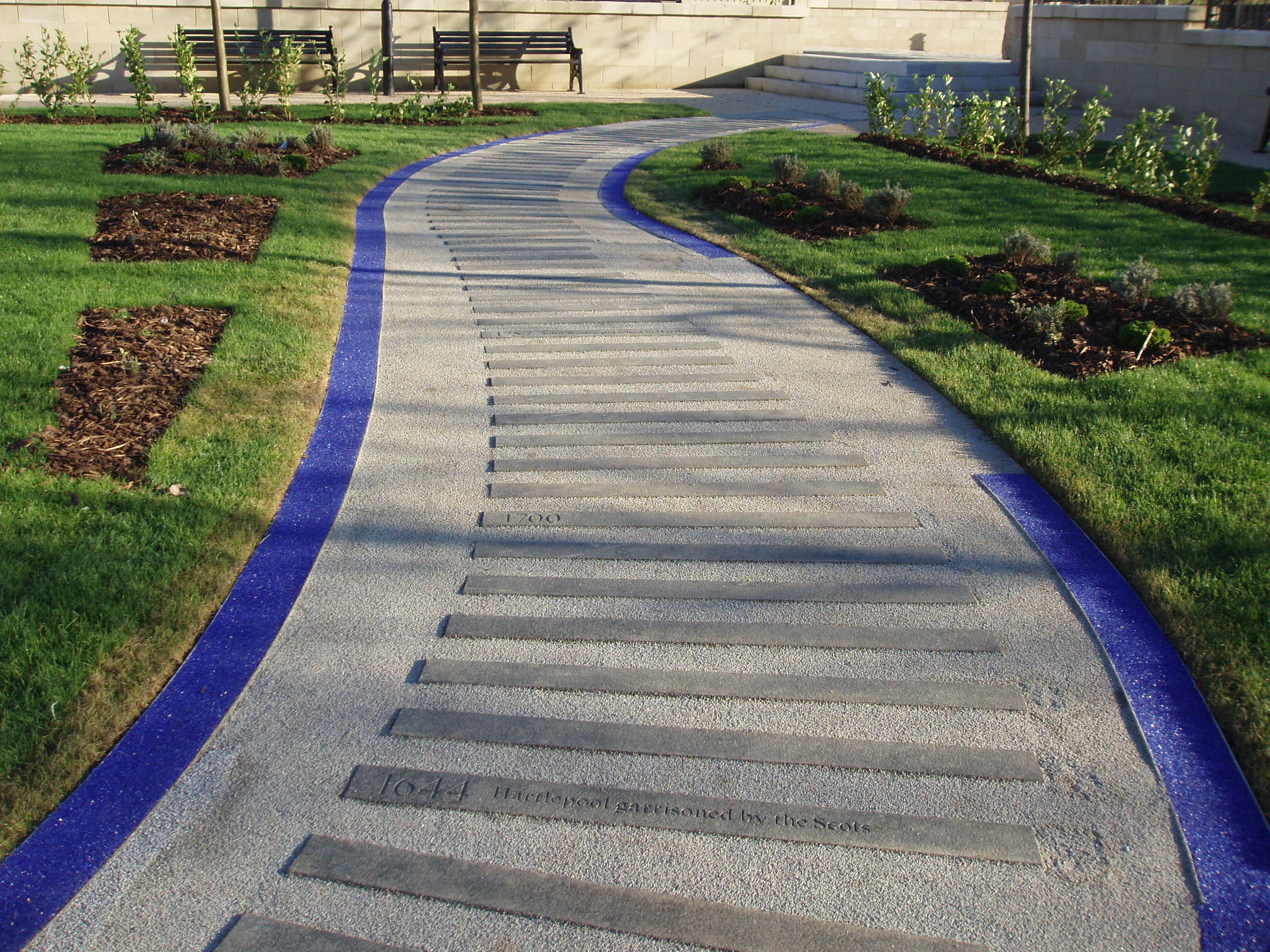 Driveway Edging Dos and Don'ts: Common Mistakes to Avoid - Kinley Systems blog image