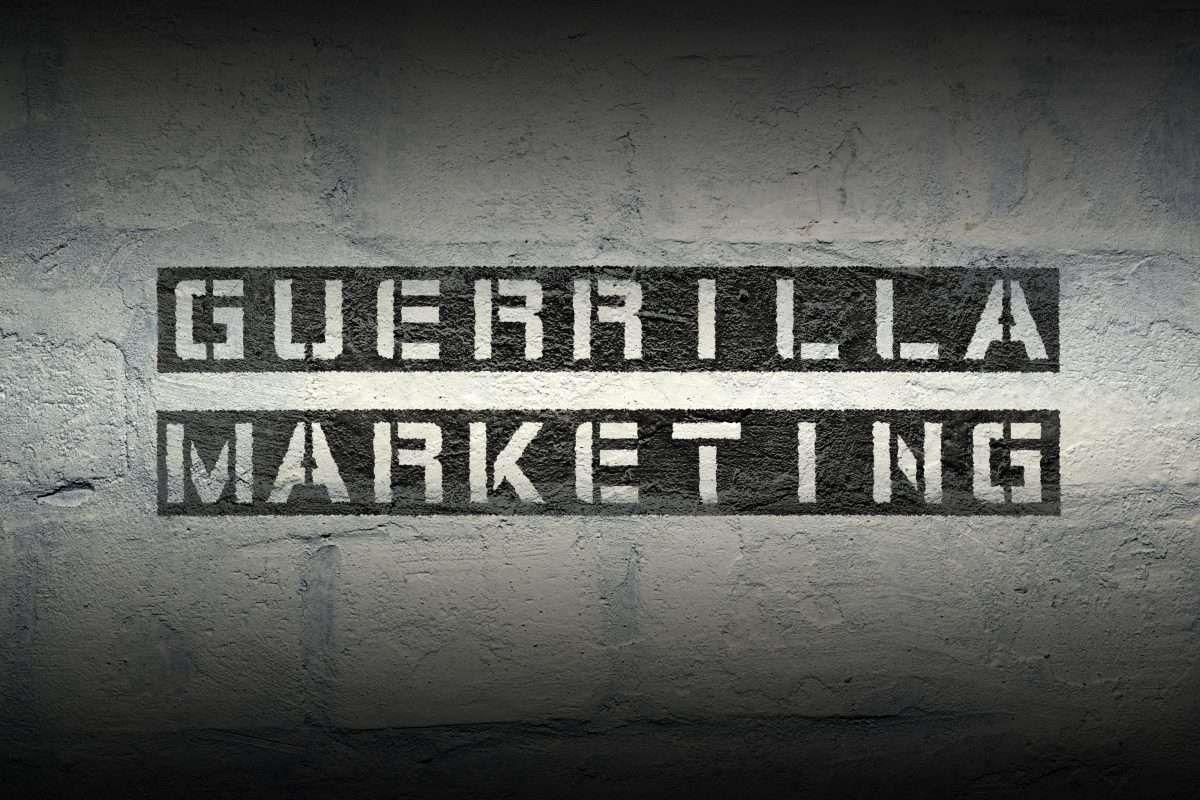 Las diferentes técnicas de marketing de guerrilla para generar un fuerte impacto.