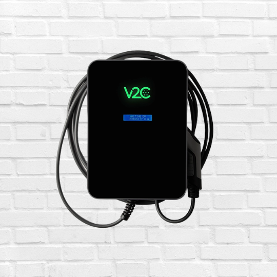 Wallbox V2C Trydan installata a parete per la ricarica dell'auto elettrica